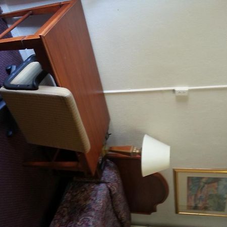 Downtowner Motelプレザントン 部屋 写真
