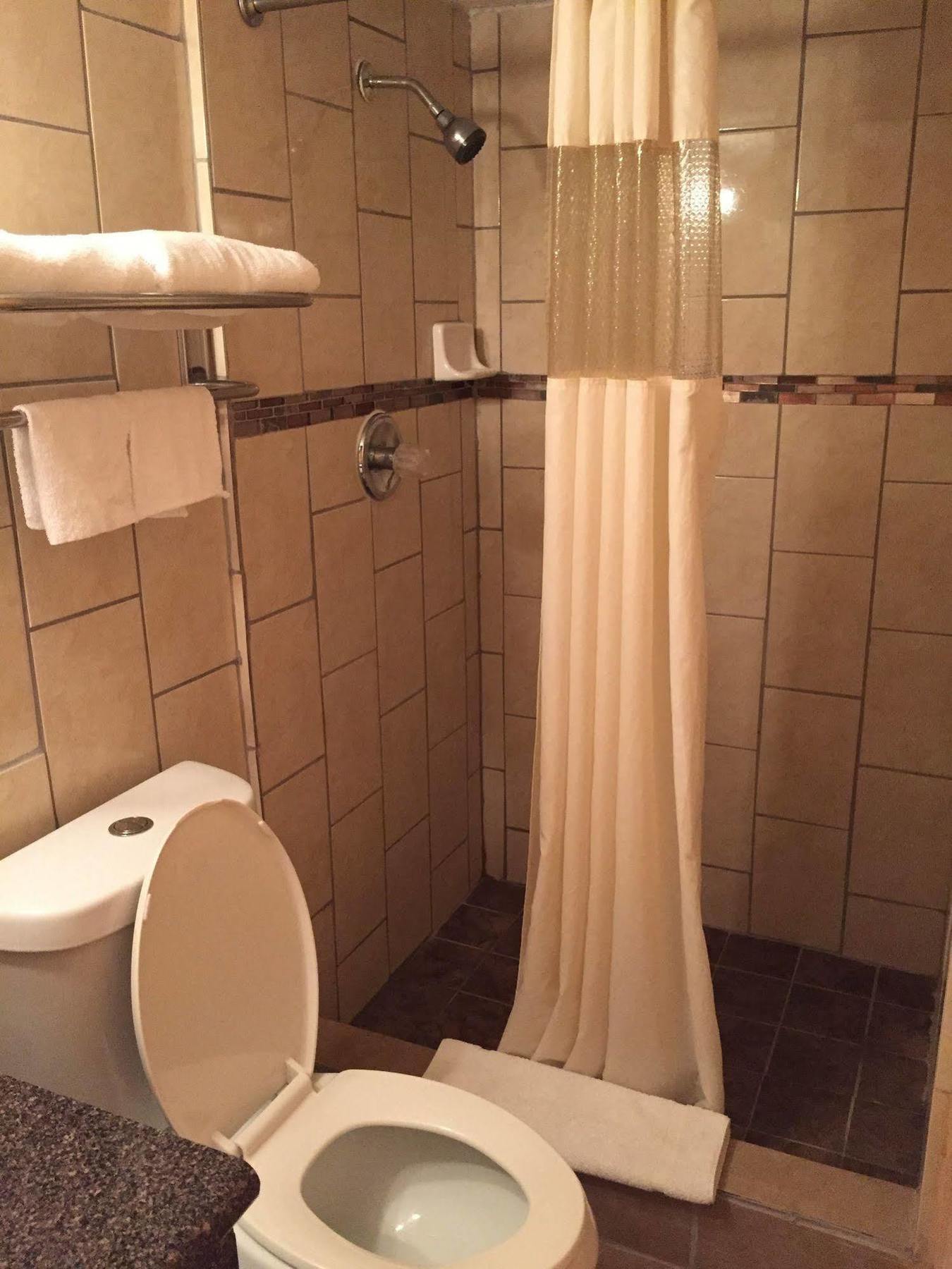 Downtowner Motelプレザントン エクステリア 写真
