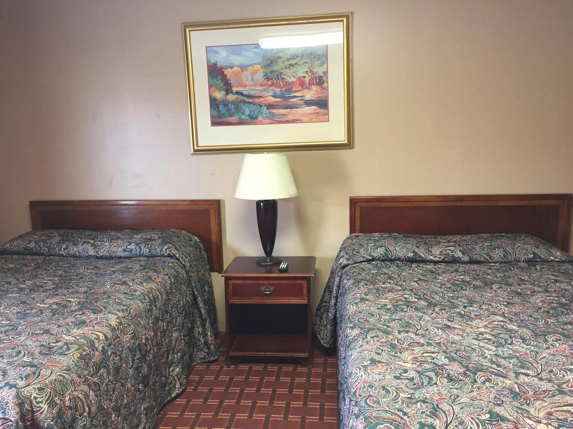 Downtowner Motelプレザントン エクステリア 写真